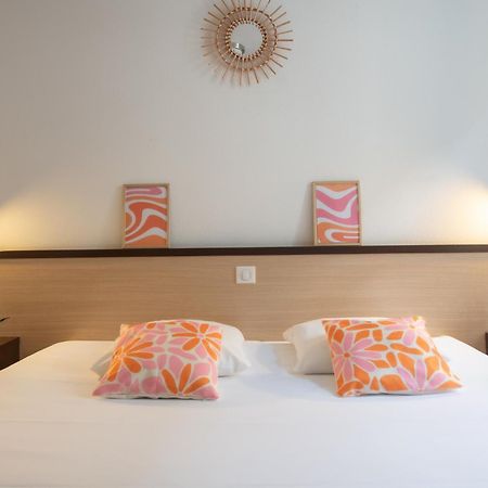 Logis Hotel Le Commerce Navarrenx Buitenkant foto