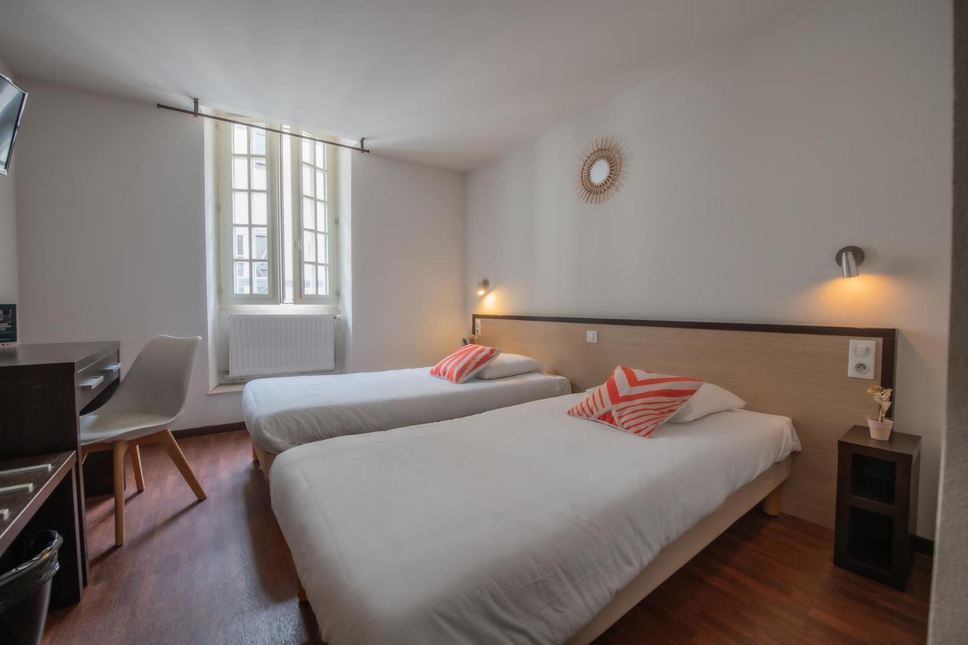 Logis Hotel Le Commerce Navarrenx Buitenkant foto